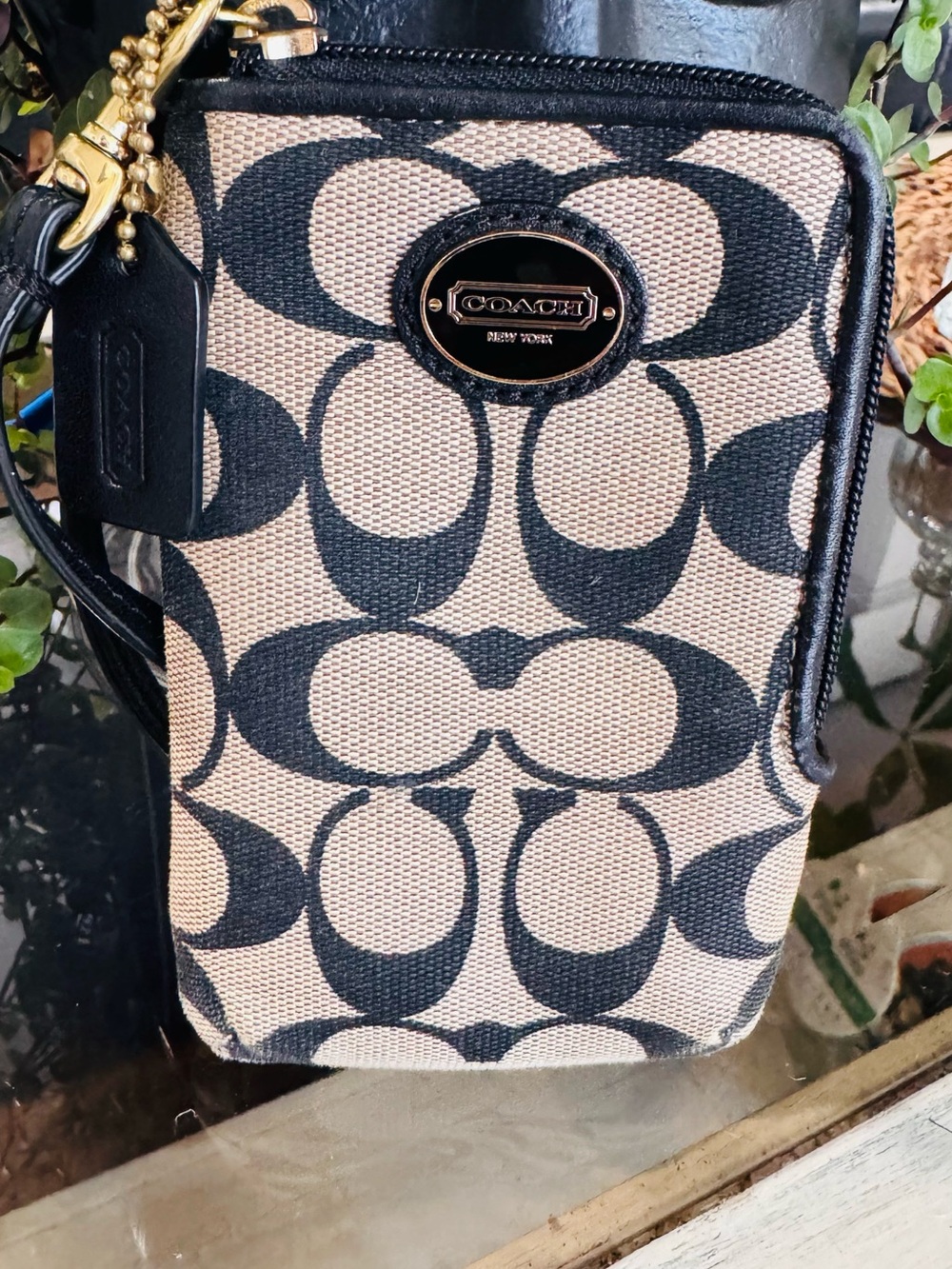Coach Black and Beige Signature Canvas Wristlet Pouch - Picture 3 of 7